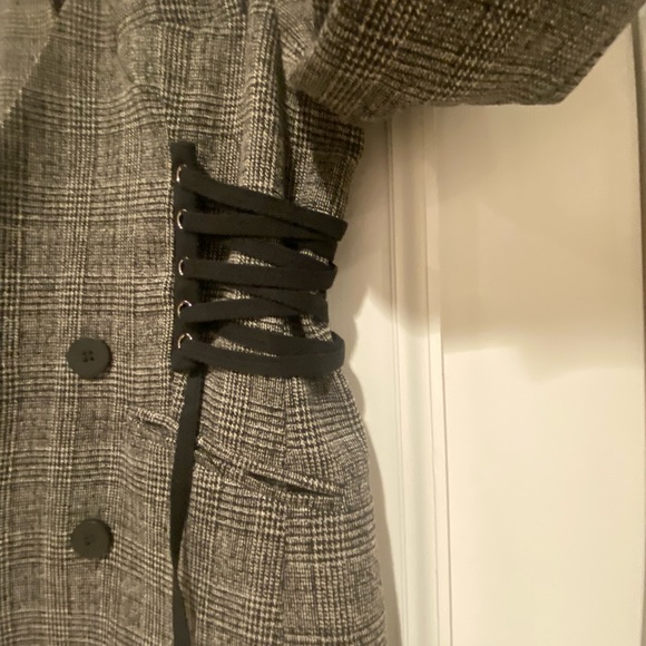 LF Seek the Label double breasted corseted plaid blazer - Picture 7 of 7